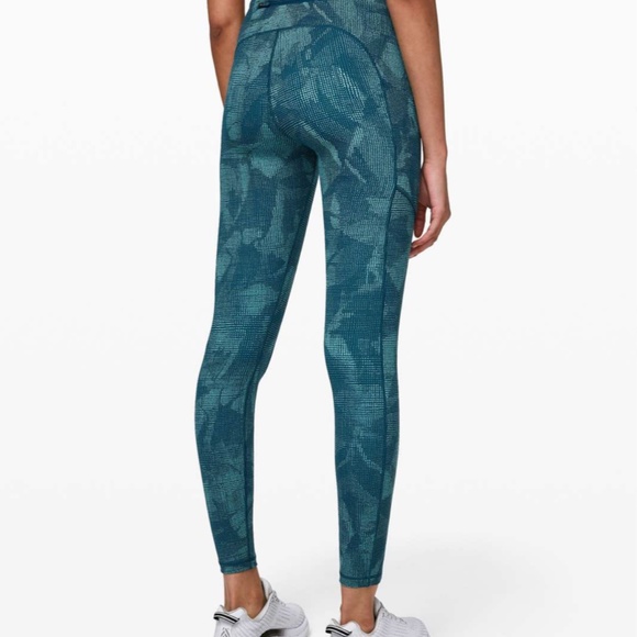 Lululemon Speed Up Tight 28" BNWT in Illusion Tidal Teal Bermuda Teal - Picture 4 of 11